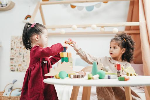 My Happy Helpers-Montessori versus Waldorf?-myhappyhelpers